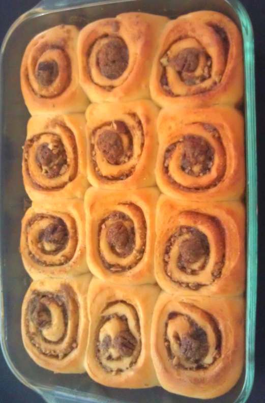 Pecan cinnamon rolls